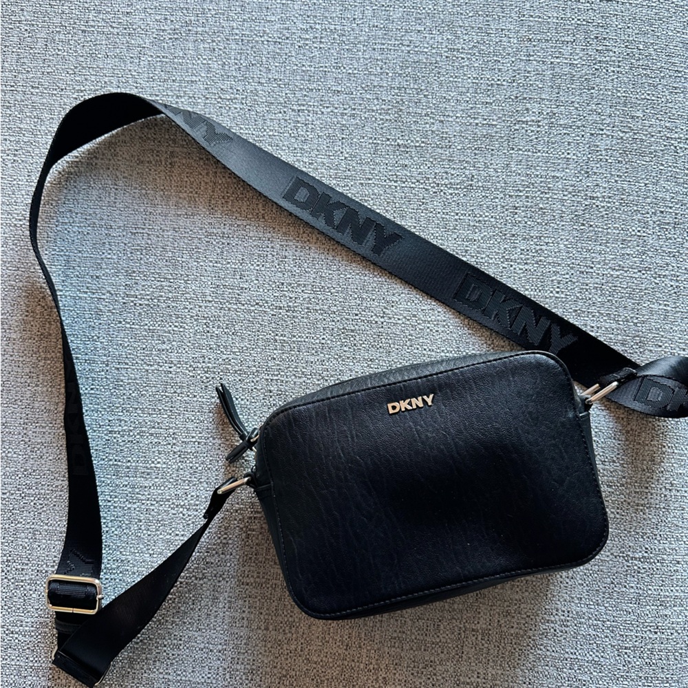 Dkny crossbody purse black bag